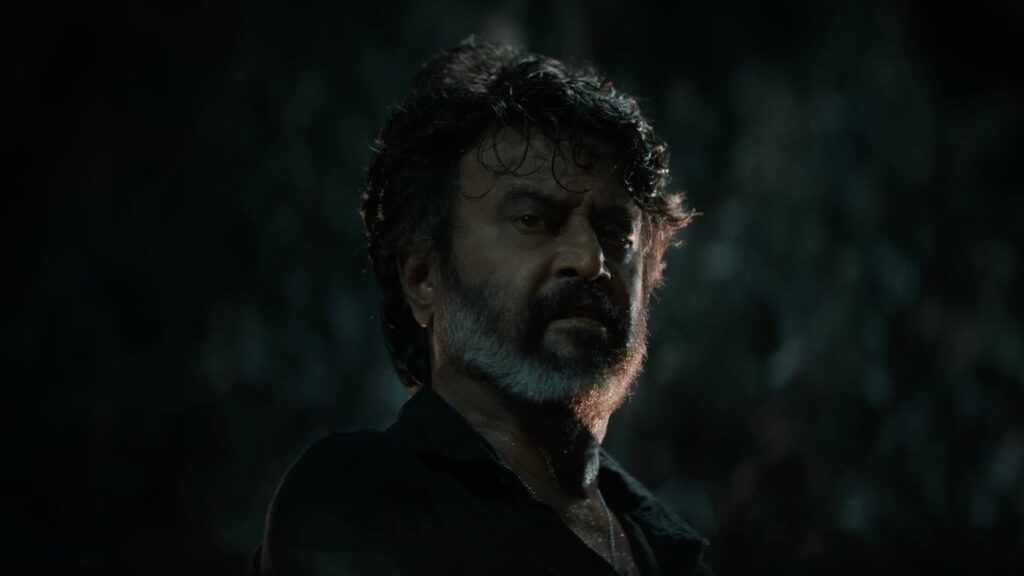 Das Bild zeigt Rajinikanth aus dem Film Coolie.