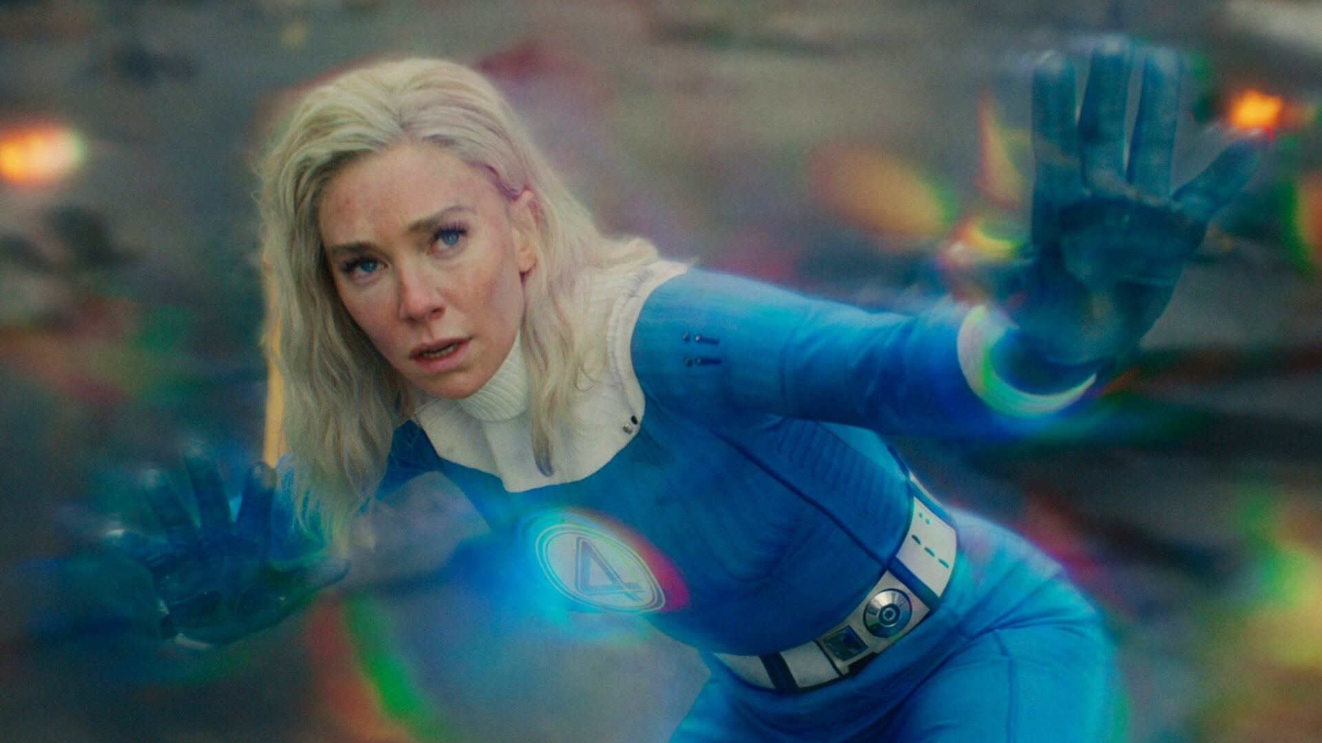 Susan Storm erzeugt ein telekinetisches Feld.