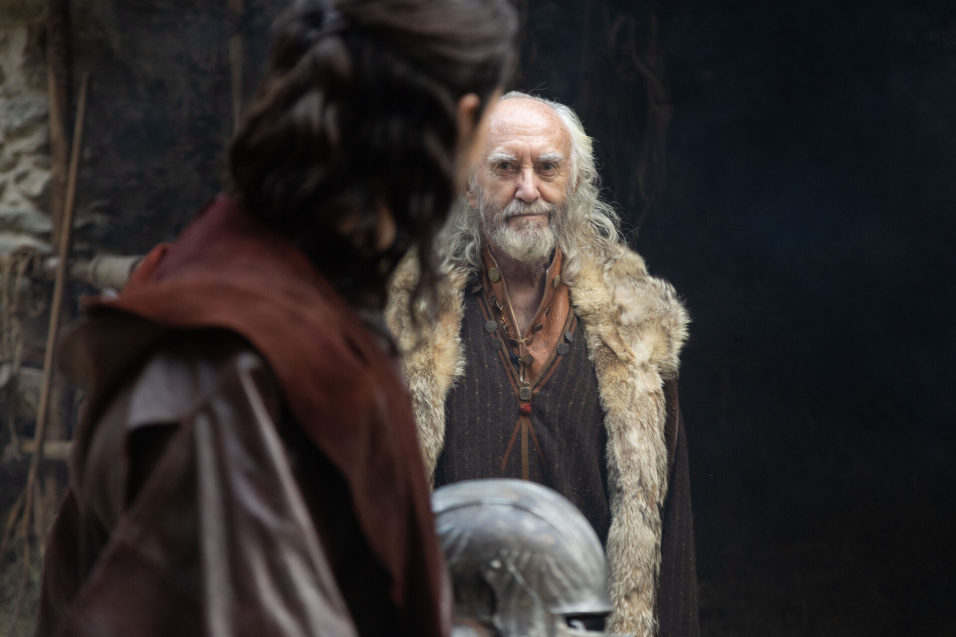 Attinghausen (Jonathan Pryce)