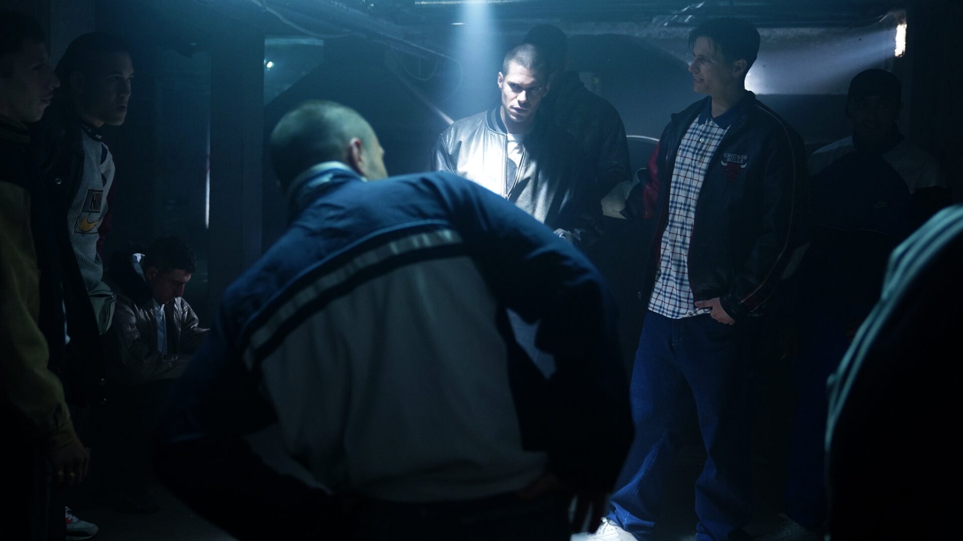 Das Bild zeigt François Civil in einer Szene des Films Beating Hearts.