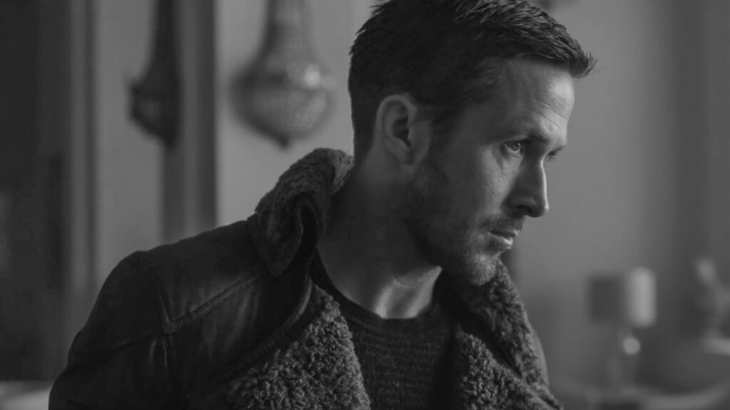 Das Bild zeigt Officer K (gespielt von Ryan Gosling) aus dem Film "Blade Runner 2049" | Top 5 einsame Individuen im Film
