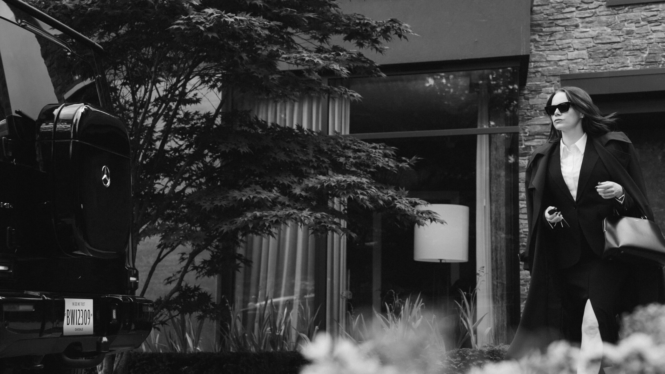 Das Bild zeigt Emma Stone in einer Szene des Films Bugonia