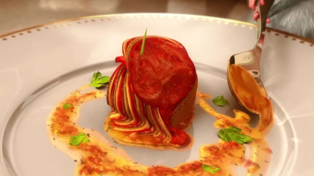 Das Ratatouille wird gekocht und angerichtet