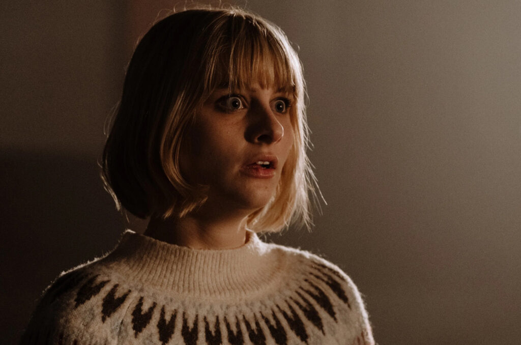 Das Bild zeigt Winnie Carruthers (gespielt von Jane Widdop) in "It's a Wonderful Knife"