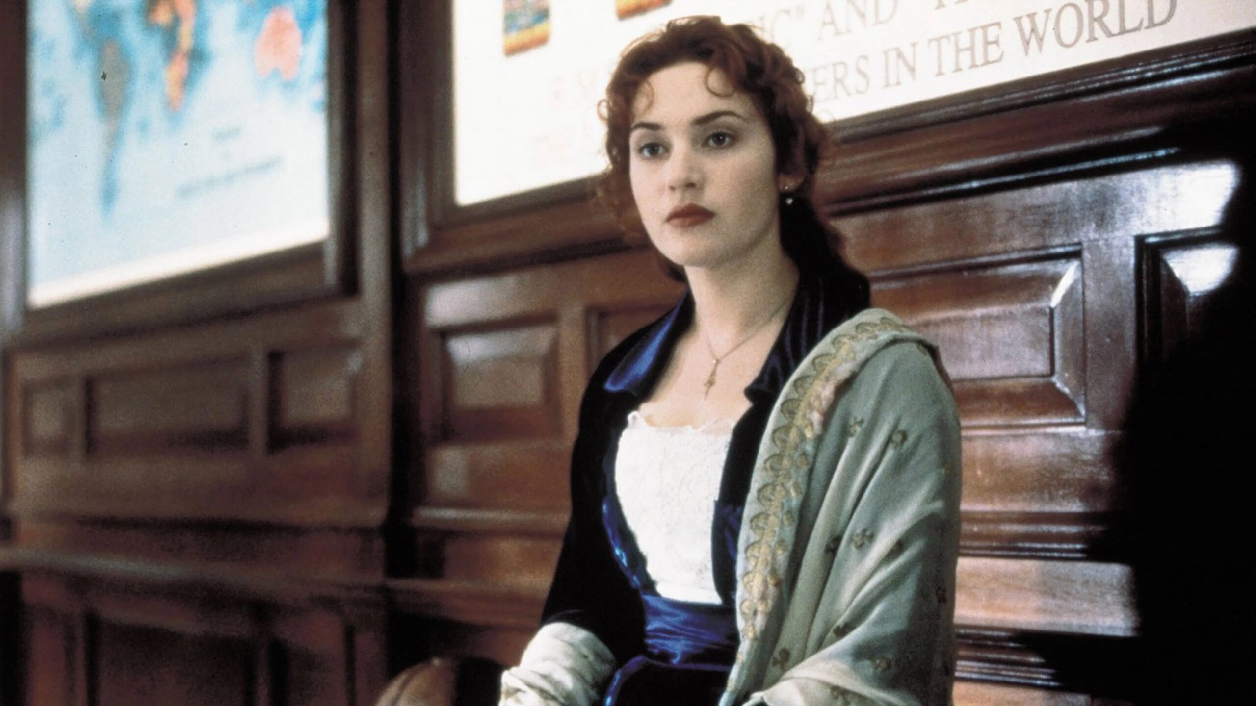 Das Bild zeigt Kate Winslet in ihrer Rolle als Rose DeWitt Bukater im Film Titanic