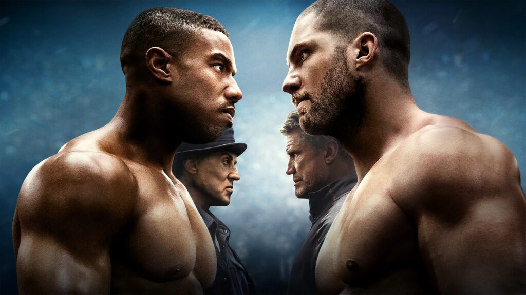 Ein stilisiertes Bild aus dem Film "Creed 2", im Vordergrund stehen sich Adonis Creed und Viktor Drago gegenüber, hinter ihnen stehen sich Rocky Balboa und Ivan Drago gegenüber | Top 5 unterschätzte Franchisefilme