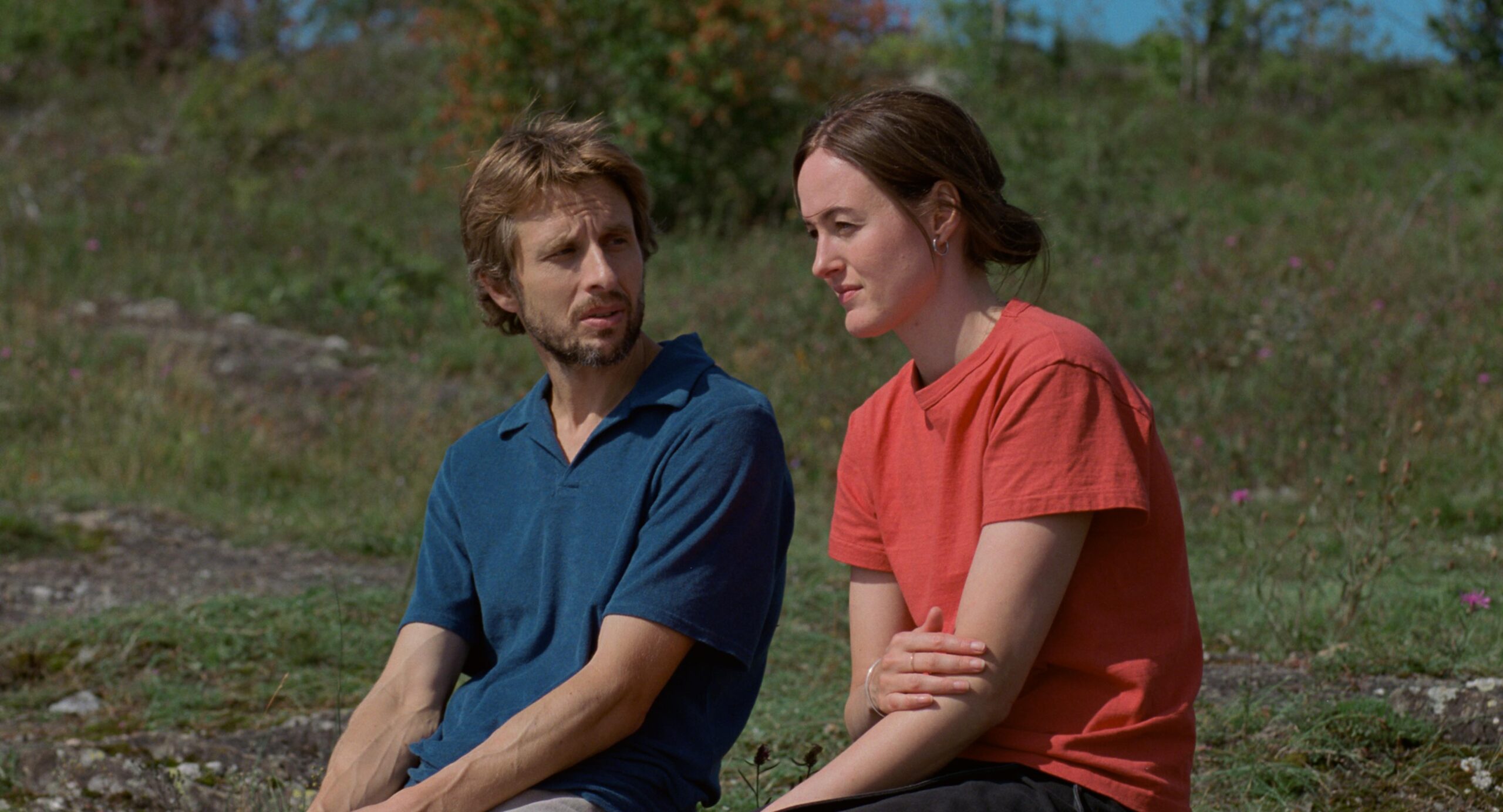 Das Bild zeigt Renate Reinsve und Anders Danielsen Lie in einer Szene des Films Sentimental Value.