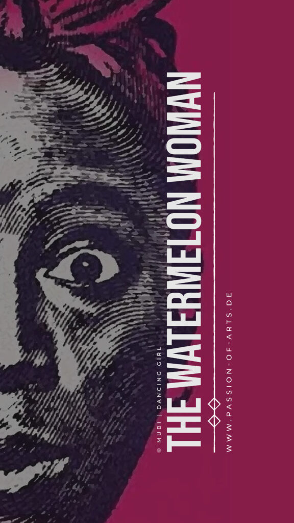 Stilisiertes, kontrastreiches Porträt einer Person in Nahaufnahme, nur ein Auge sowie Teile von Nase und Mund sind sichtbar. Die Illustration ist in einem punktierten, gravurähnlichen Stil gehalten, vor einem kräftigen magentafarbenen Hintergrund. Links steht vertikal der Titel „The Watermelon Woman“, darunter kleine Copyright‑Hinweise.