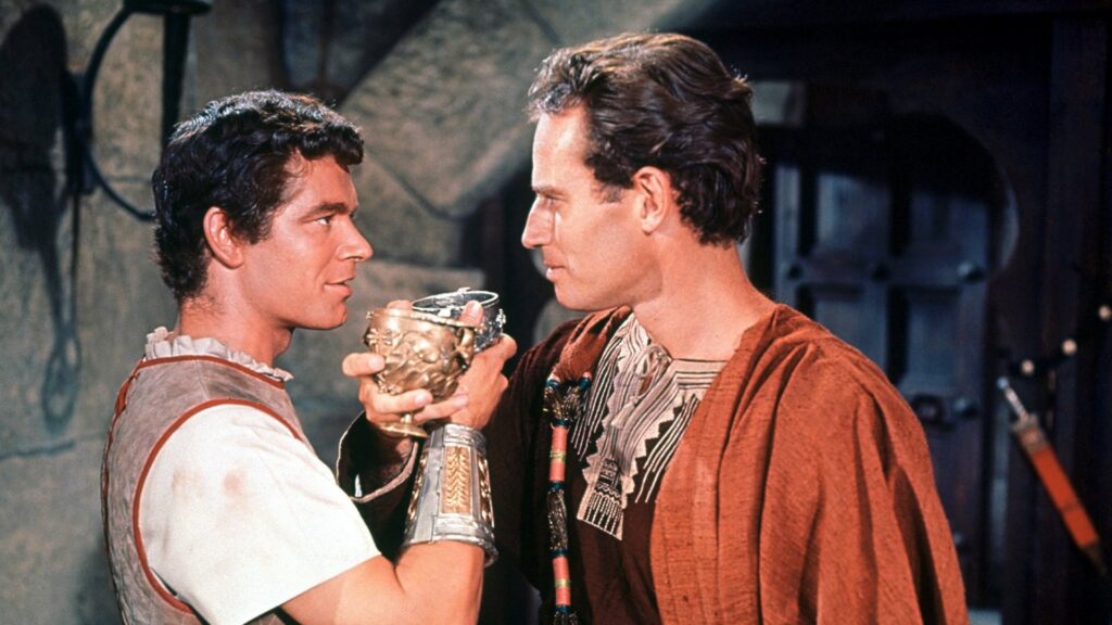 Ben Hur und Messala trinken auf ihre Bruderschaft