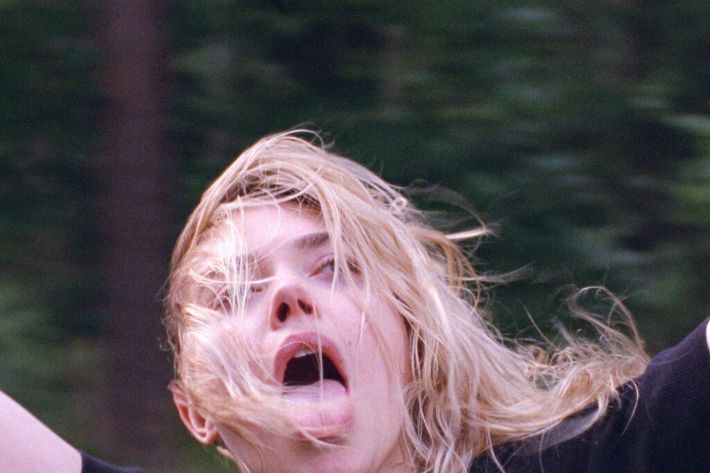 Das Bild zeigt Imogen Poots als Lidia Yuknavitch in Kristin Stewarts Regiedebüt "The Chronology of Water" | Themenübersicht Oktober 2026